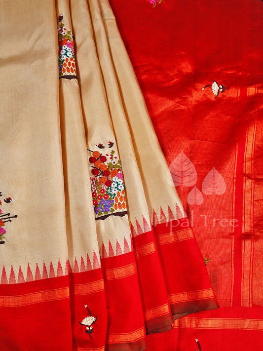 Cream coloured gadwal saree with embroidery